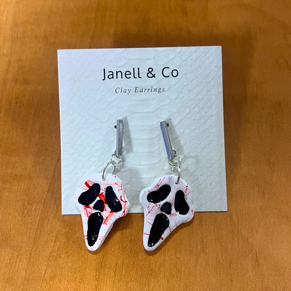 SCREAM MASK EARRINGS